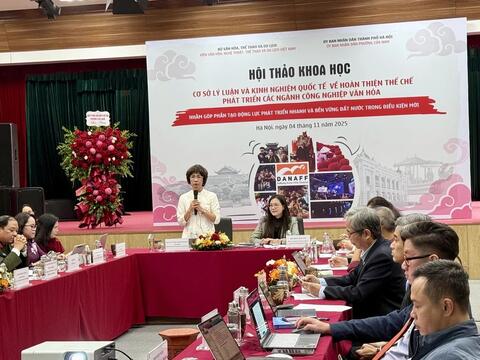 Hoàn thiện thể chế phát triển các ngành công nghiệp văn hóa