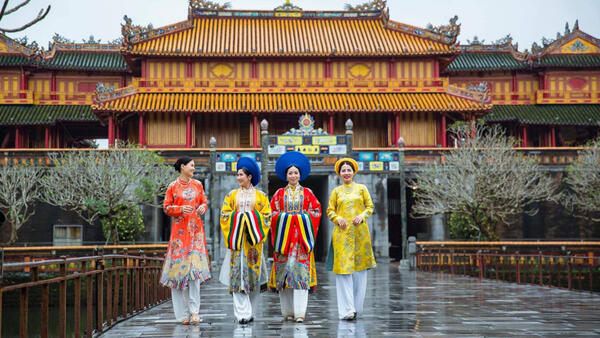 Phát triển công nghiệp văn hóa tiên tiến, đậm đà bản sắc dân tộc