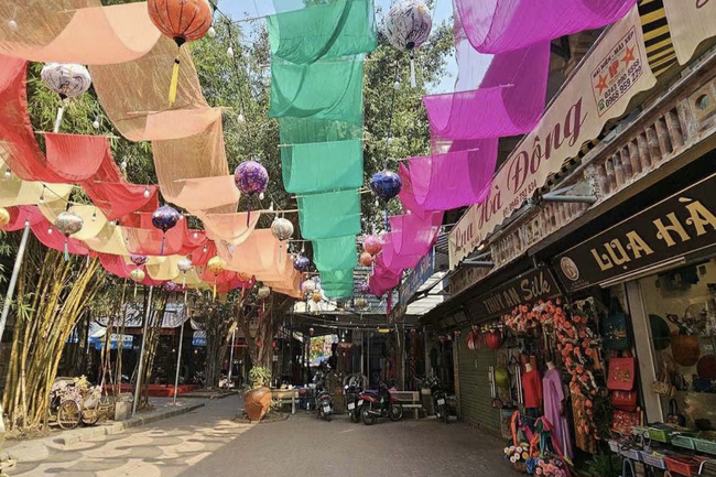 Phát huy giá trị của làng nghề cho công nghiệp văn hóa - Ảnh 1.