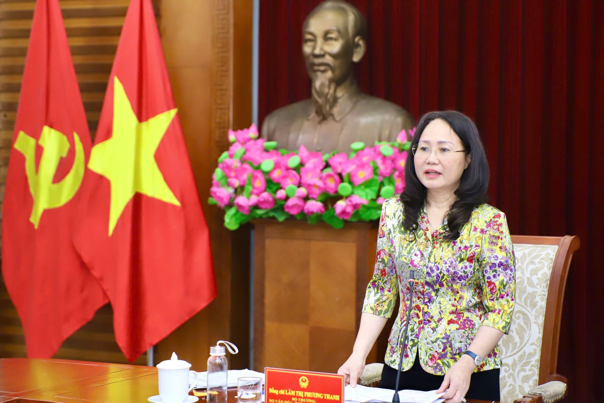 Ủy viên Ban Chấp hành Trung ương Đảng, Bộ trưởng Bộ VHTTDL Lâm Thị Phương Thanh phát biểu chỉ đạo tai buổi làm việc. (Ảnh: Bộ VHTTDL) Ủy viên Ban Chấp hành Trung ương Đảng, Bộ trưởng Bộ VHTTDL Lâm Thị Phương Thanh phát biểu chỉ đạo tai buổi làm việc. (Ảnh: Bộ VHTTDL)